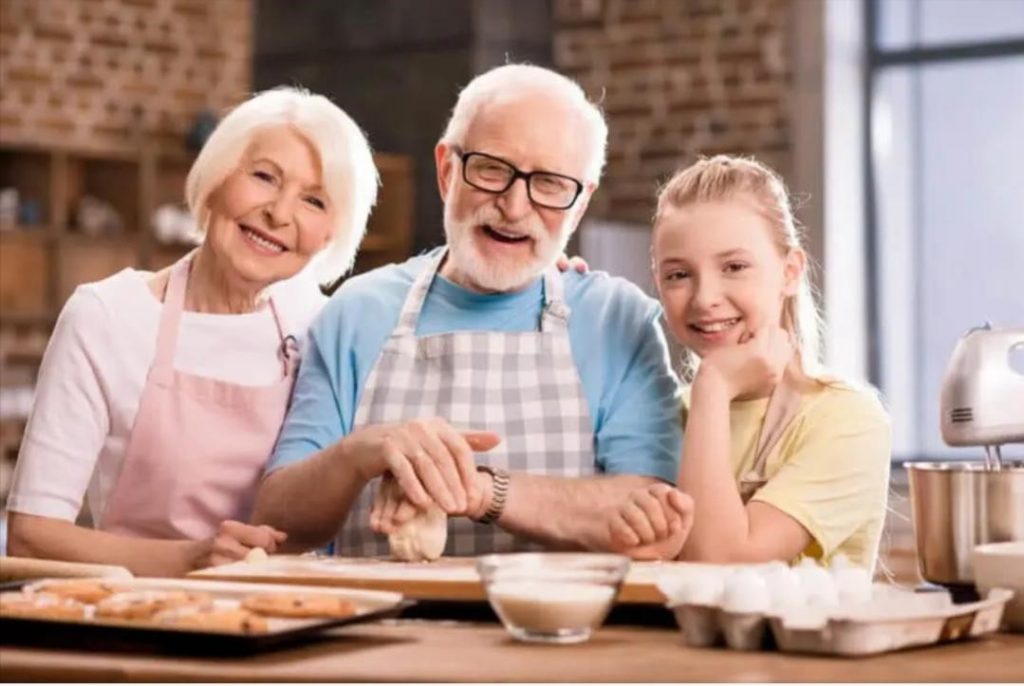 سرگرمی سالمندان و آشپزی