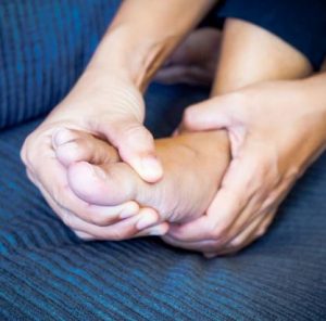 درمان سندرم پاهای بی قرار