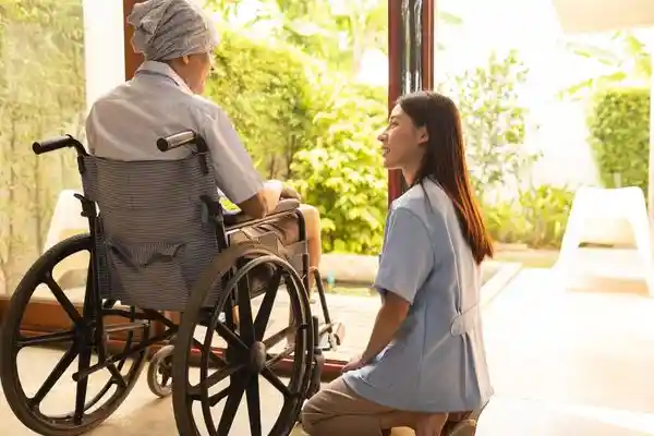 راهکار رفع استرس پرستار سالمند جهت مراقبت و نگهداری بهتر سالمندان