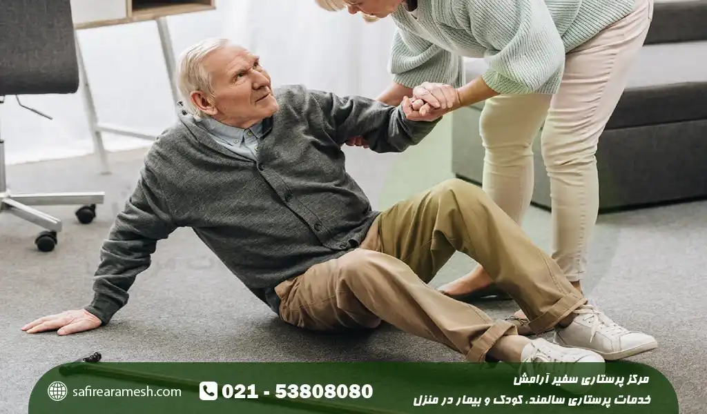 علائم-تعادل-نداشتن-افراد-مسن