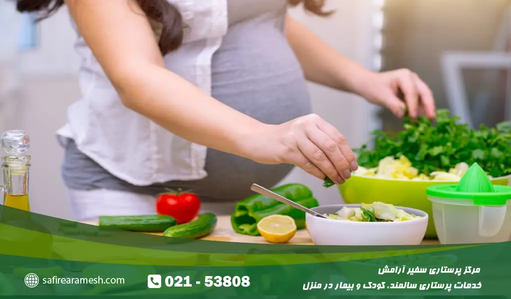تغذیه سالم و متعادل نقش بسیار مهمی در حفظ سلامت مادر و جنین دارد.